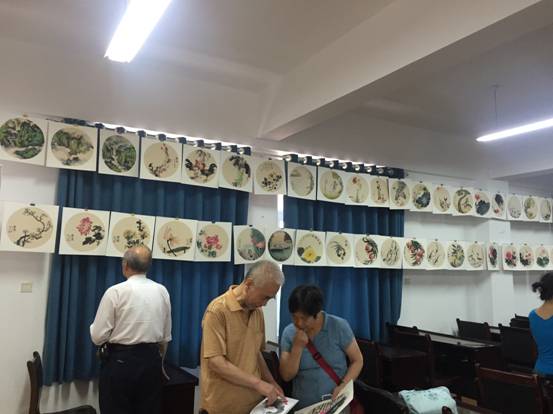 农大社区开展“不忘初心 继续前行”弘扬党的十九大精神主题画展